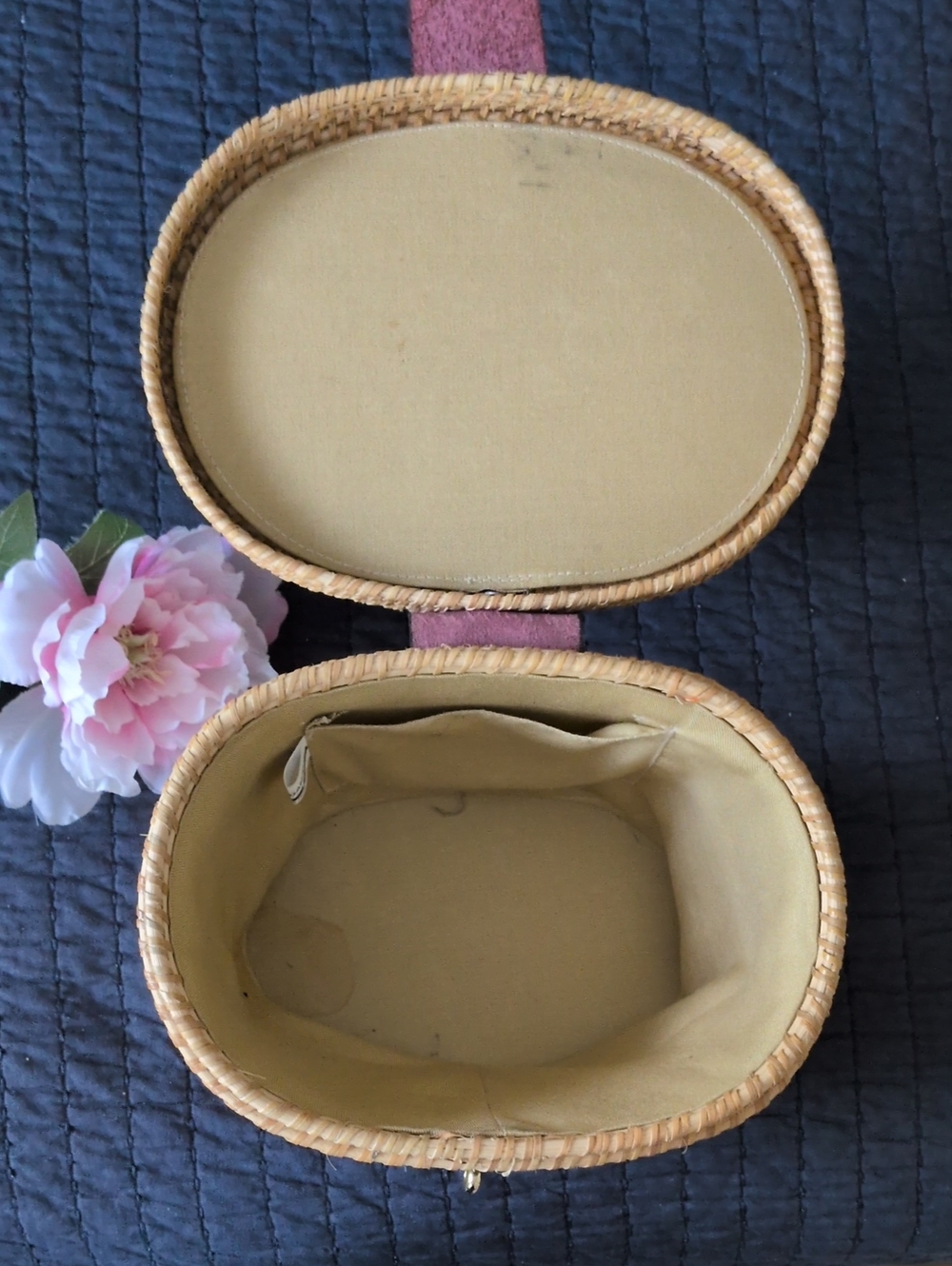 Loredana Nantucket Basket Style Bag - Picture 5 of 7
